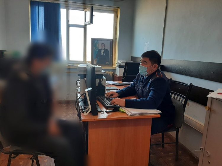 Түркістан облысында мас халдегі тұрғыннан есірткі заты табылды