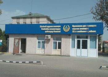 Түркістан облысының полицейлері базарда адасып жүрген қызды тауып, жақындарымен қауыштырды