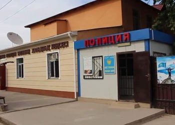 Түркістан облысында қорықшыға күш көрсеткен жас жігіттер ұсталды