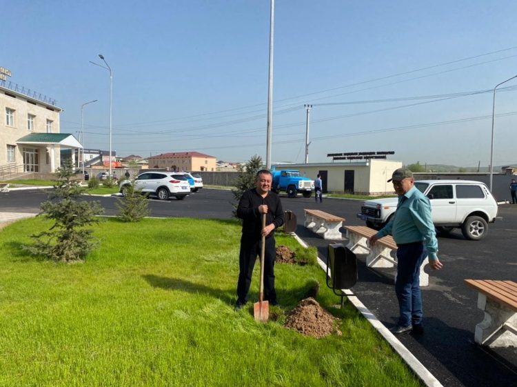 Сарыағаш ауданы бас полицейінің қатысуымен абаттандыру, тал егу жұмыстары жүргізілді