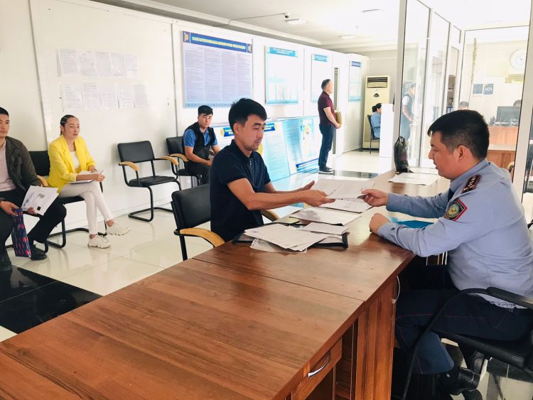 Түркістан облысында полиция қызметкері болғысы келетіндерге «Ашық есік» күні өткізілді