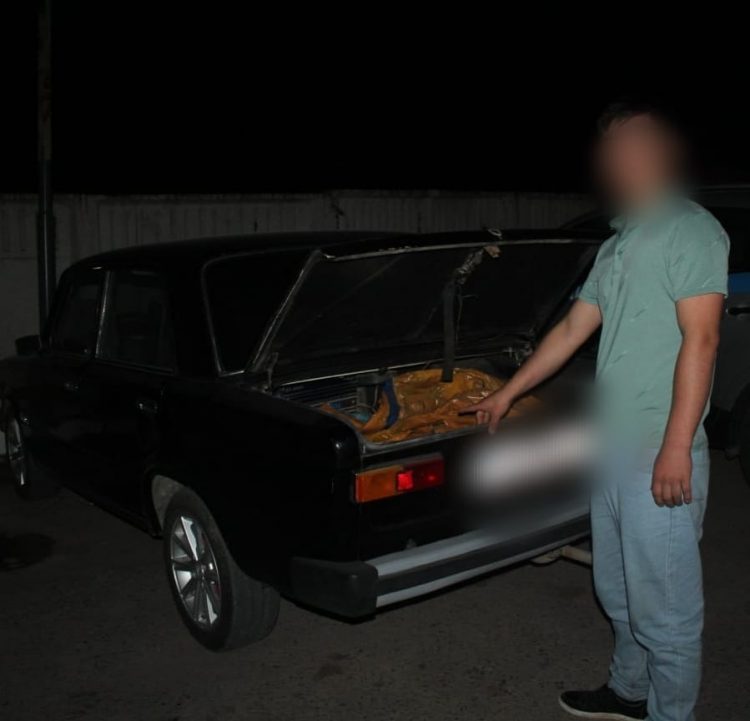 Түркістан облысының полицейлері қоймадан энергетикалық сусын ұрлаған төртеуді ұстады