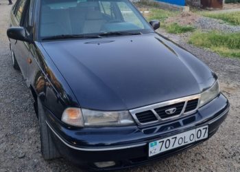 Полицейлер көлігіне жалған нөмір тағып алған жүргізушіні жауапқа тартты