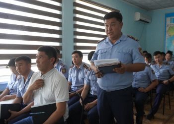 Полицейлер сыбайлас жемқорлыққа қарсы жиын өткізді