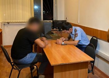 Шекарадан есірткі алып өтпек болған шетелдік ұсталды