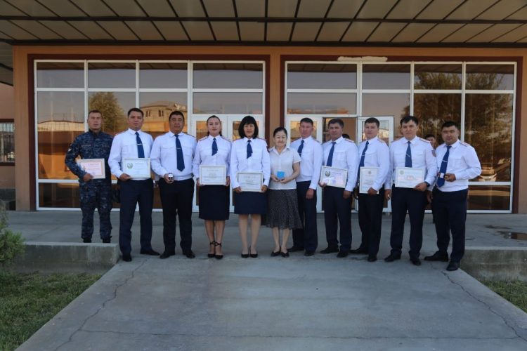 «Конституция күні» мерекесіне орай Түркістан облысының үздік полицейлері марапатталды