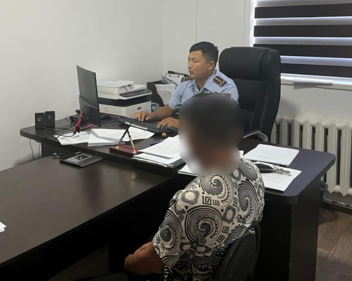 Кассадан 720 000 теңге ақша алып, құмар ойынға жұмсаған күдікті анықталды