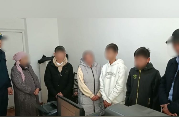 Полицейлер облыс орталығындағы аялдаманы бұзған жасөспірімдерді анықтады