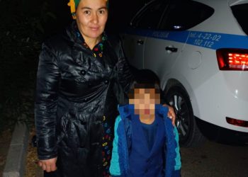 Түркістан облысы полицейлері жоғалған  8 жасар баланы үйіне қайтарды