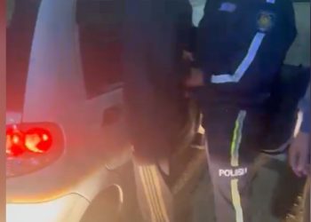 Полицейлер жолаушыдан травматикалық қару мен оқтарын тапты