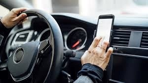 Шымкентте жол үстінде ұялы телефон пайдаланып көлік басқарған 900-ге жуық жүргізуші жауапқа тартылды