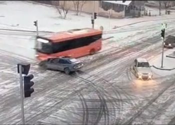 Қоғамдық көліктің қатысуымен жол көлік оқиғасы орын алды