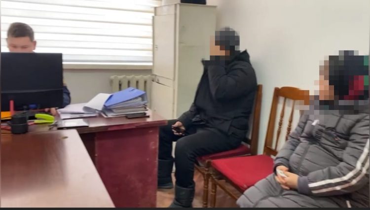 Полицейлер 10-ға тарта алаяқтық дерегіне күдіктіні ұстады