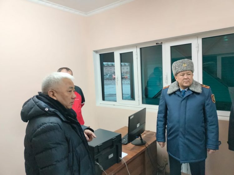 Шымкентте шетелдік автокөліктерді заңдастыру бойынша жұмысты Қайсар Сұлтанбаев тексерді