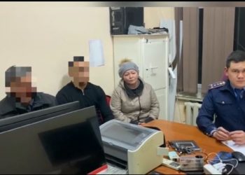 Полицейлер жоғалған ерекше жанды отбасына тауып беріп, алғыс алды