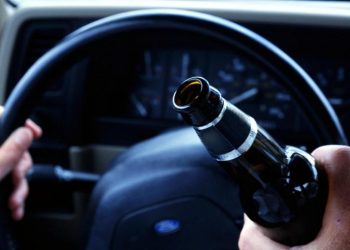 Полицейлер құжатсыз көлік басқарған мас жүргізушіні анықтады